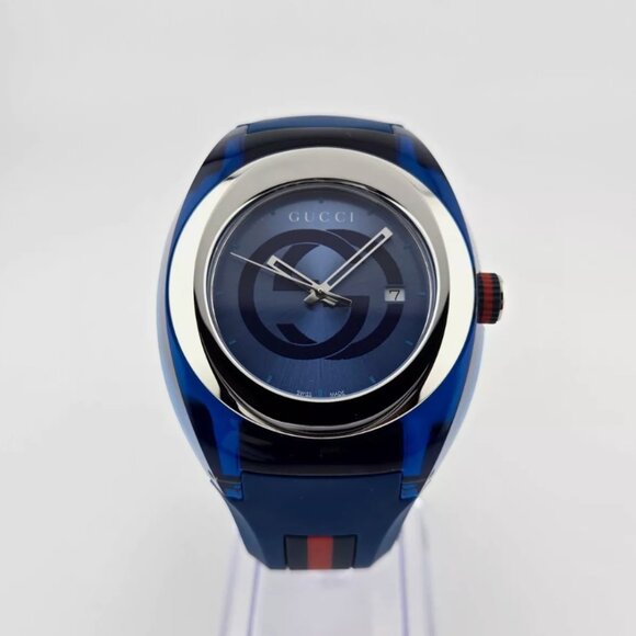 Gucci Men's Swiss Blue Watch Rubber Strap New With Box - Picture 1 of 8